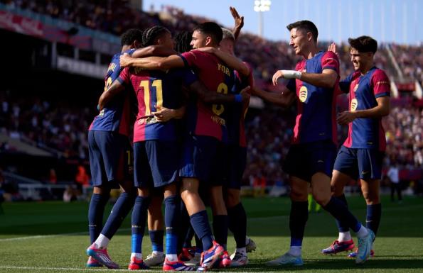 Barcelona 2024/25: Cú ăn ba lịch sử và những trận thắng đáng nhớ