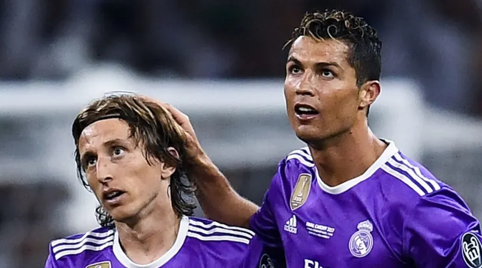 Huyền thoại Modric chia tay Real Madrid: Ronaldo gửi lời tri ân đầy cảm xúc