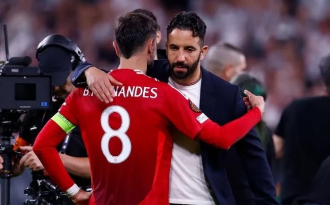 Tương lai Bruno Fernandes tại Man Utd: Sự ra đi hay ở lại phụ thuộc vào sự tái thiết toàn diện của CLB?