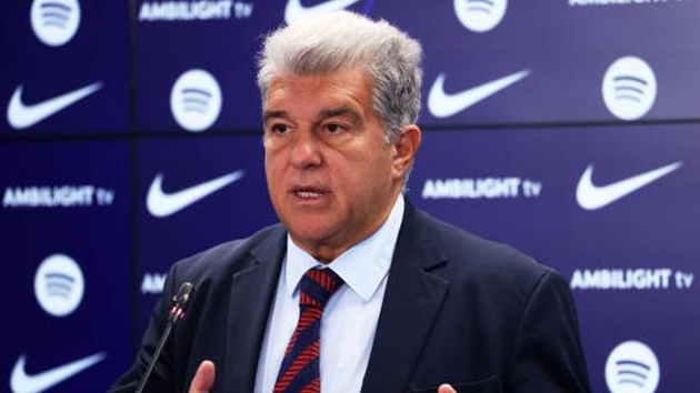 Barcelona và cơ hội vàng vụt mất Nico Williams: Sự do dự chết người của Joan Laporta?