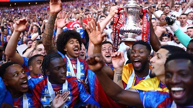 Kỷ nguyên mới Premier League: Big Six lung lay, cuộc đua khốc liệt toàn diện