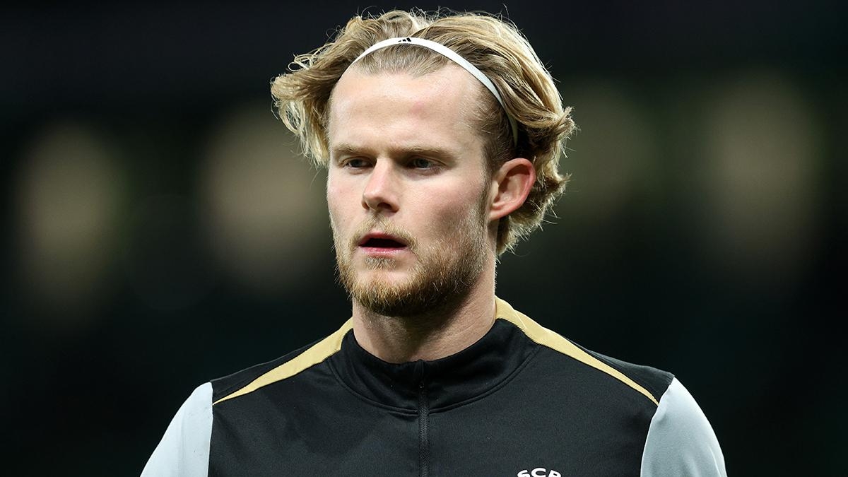 Manchester United nhảy vào cuộc đua giành chữ ký tiền vệ Morten Hjulmand