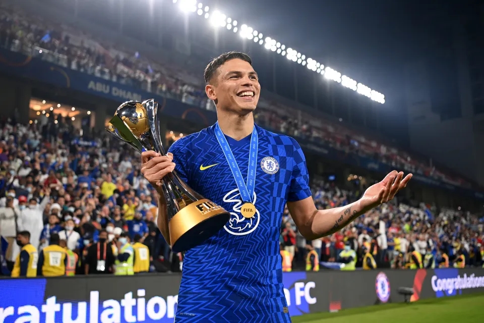 Thiago Silva trở lại Stamford Bridge: Cuộc đối đầu đầy cảm xúc giữa huyền thoại và đội bóng cũ